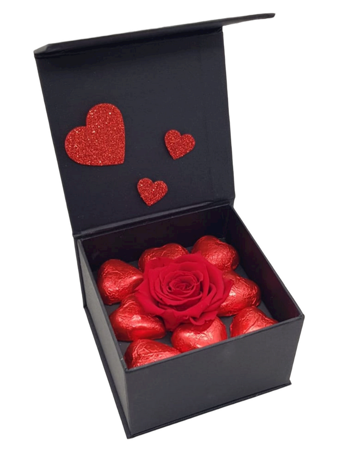 Rosa Stabilizzata Rossa in Cofanetto con Cioccolatini Cuore